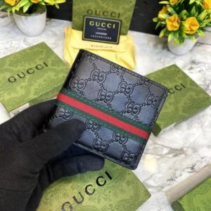Gucci Premium Quality Wallet With Orginal Box and Accessories